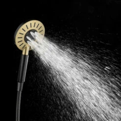 Tiger Regendoucheset Akcent Zwart/messing Incl Kraan En Handdouche Met 3 Straalstanden 13 Tiger Regendoucheset Akcent Zwart/messing Incl Kraan En Handdouche Met 3 Straalstanden -Tiger 123 2316