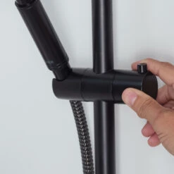 Tiger Doucheset Akcent 3 Straalstanden Zwart/messing 17 Tiger Doucheset Akcent 3 Straalstanden Zwart/messing -Tiger 123 2486